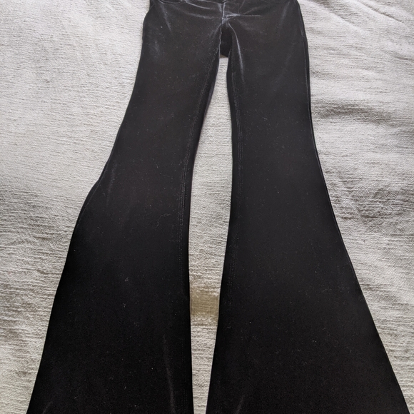 Blank NYC Black Velvet Flares - Picture 2 of 2